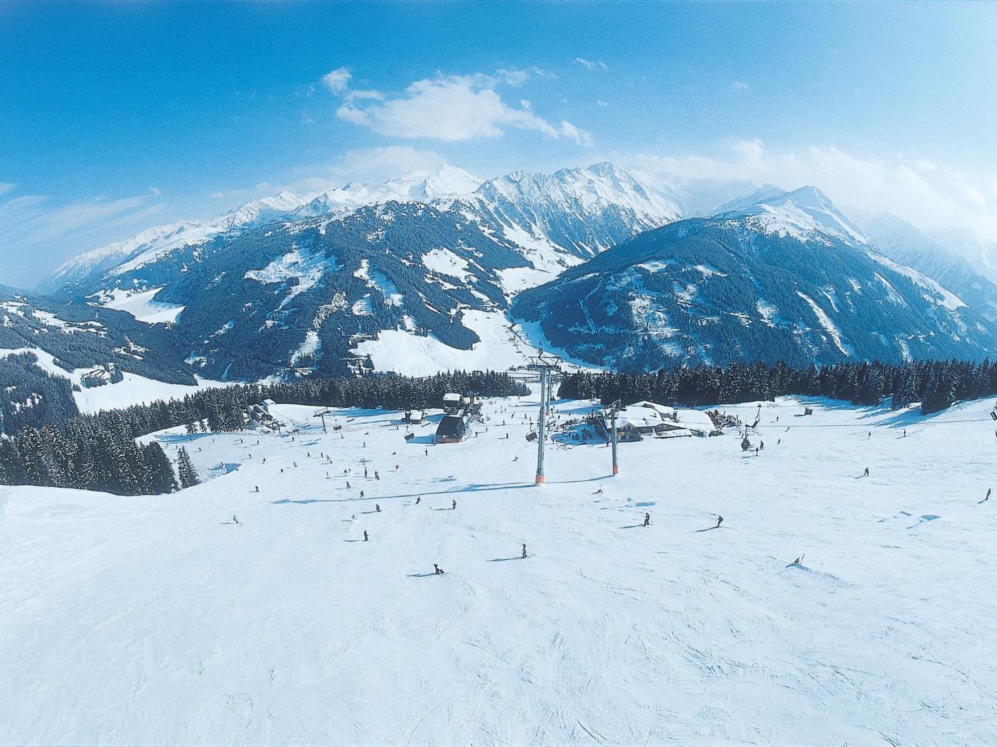 Spacious Holiday Flat Close To The Ski Area อูแดร์นส์ ภายนอก รูปภาพ